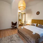 Gæstehus Barrique Garden - Breakfast & Restaurant - Old Town -officially Classified