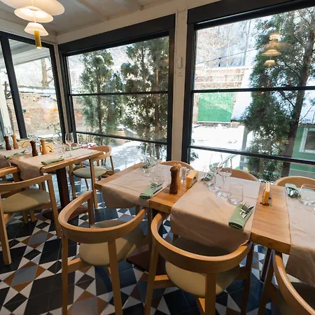 Barrique Garden - Breakfast & Restaurant - Old Town -officially Classified Гостьовий будинок 3*