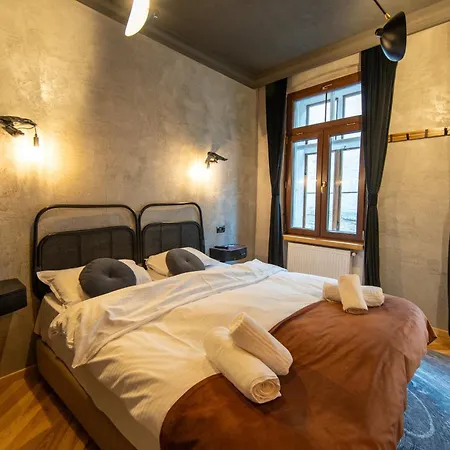 Barrique Garden - Breakfast & Restaurant - Old Town -officially Classified Gæstehus