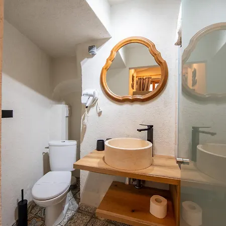 Barrique Garden - Breakfast & Restaurant - Old Town -officially Classified 3*