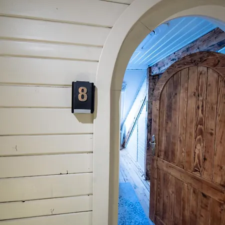 Гостьовий будинок Barrique Garden - Breakfast & Restaurant - Old Town -officially Classified 3*