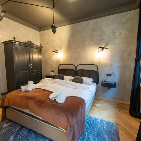 Barrique Garden - Breakfast & Restaurant - Old Town -officially Classified Гостьовий будинок 3*