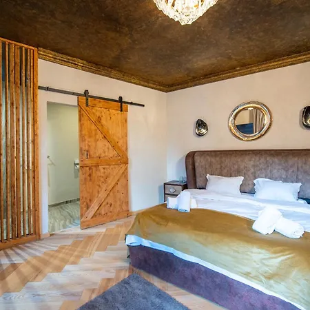 Barrique Garden - Breakfast & Restaurant - Old Town -officially Classified 3* Брашов
