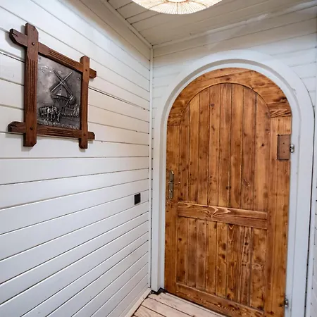 Guest house Barrique Garden - Licensed - Breakfast -free Airport Pickup